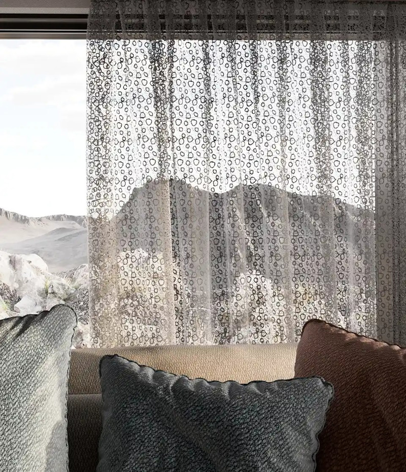 Ύφασμα Δαντέλα 'Bonito' Διάφανο με Κεντητό Σχέδιο σε 5 