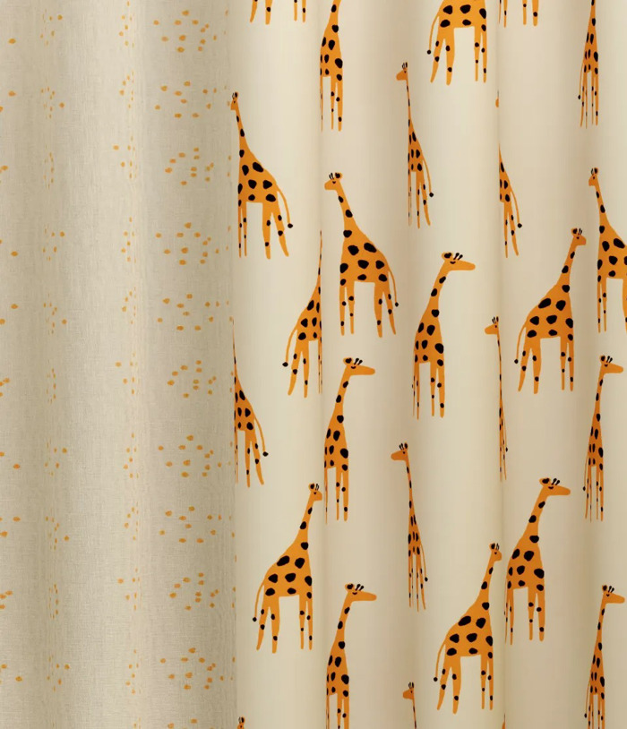 Ύφασμα 'Giraffe' με Σχέδιο Καμηλοπάρδαλη διαθέσιμο σε 2 Αποχρώσεις ufasma 'Giraffe' me Sxedio Kamilopardali diathesimo se 2 Apoxroseis