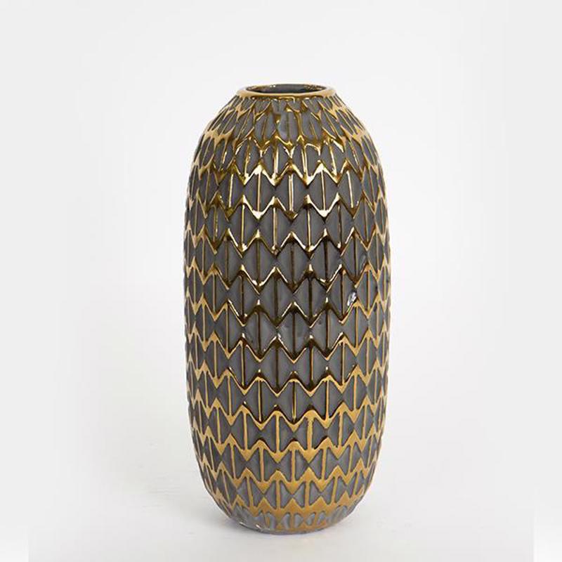 ESTHETI home - ΣΗΜΑΝΤΙΚΟ: Σε περίπτωση διαφοράς τιμής από το κατάστημα ισχύει παντα και μόνο η τιμή του καταστήματος ESTHETI home Βάζο Κεραμικό Μαύρο/Χρυσό 13.8x13.8x28.5cm