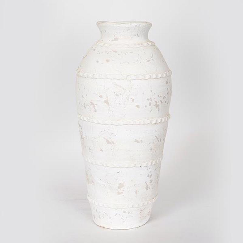 ESTHETI home - ΣΗΜΑΝΤΙΚΟ: Σε περίπτωση διαφοράς τιμής από το κατάστημα ισχύει παντα και μόνο η τιμή του καταστήματος ESTHETI home Βάζο Resin Λευκό 20.5x20.5x43cm 752-20277