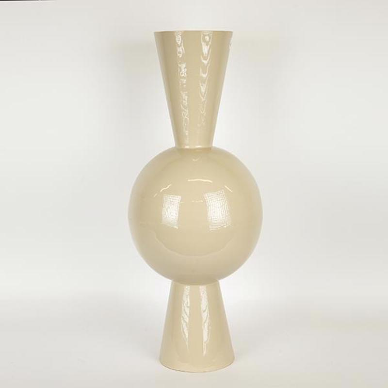 ESTHETI home - ΣΗΜΑΝΤΙΚΟ: Σε περίπτωση διαφοράς τιμής από το κατάστημα ισχύει παντα και μόνο η τιμή του καταστήματος ESTHETI home Βάζο Μεταλλικό Μπεζ 30x30x75cm 752-22052