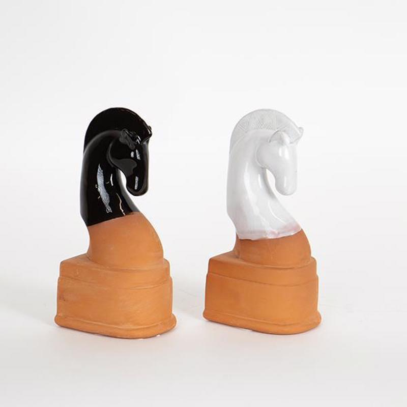 ESTHETI home - ΣΗΜΑΝΤΙΚΟ: Σε περίπτωση διαφοράς τιμής από το κατάστημα ισχύει παντα και μόνο η τιμή του καταστήματος ESTHETI home Σετ των 2 Διακοσμητικό Κεραμικό Άλογο Terr