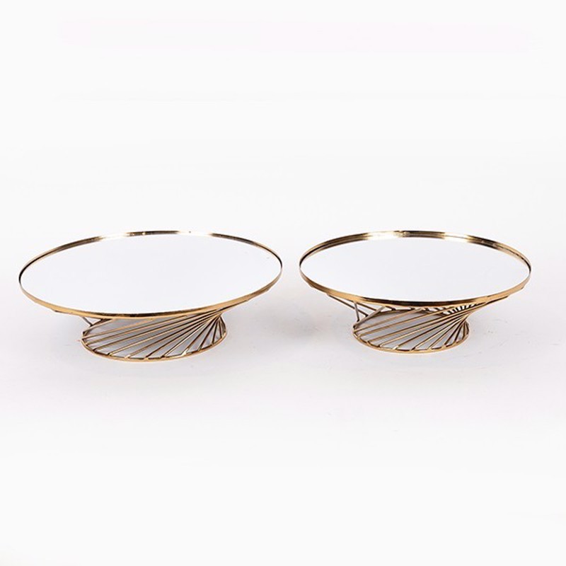 ESTHETI home - ΣΗΜΑΝΤΙΚΟ: Σε περίπτωση διαφοράς τιμής από το κατάστημα ισχύει παντα και μόνο η τιμή του καταστήματος ESTHETI home Σετ των 2 Δίσκος Μεταλλικός Χρυσός με Καθρ