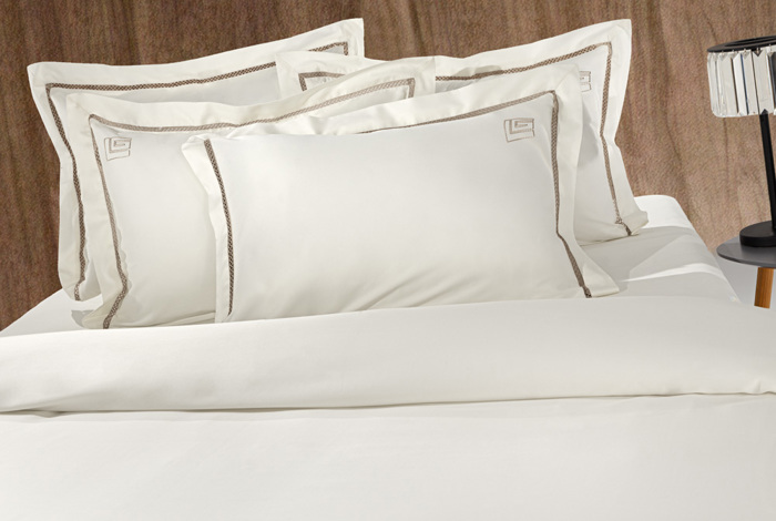 Guy Laroche Set Paplomatothiki Bambakosaten uperdipli me 2 Maxilarothikes BLEND TAUPE/IVORY 240X250
