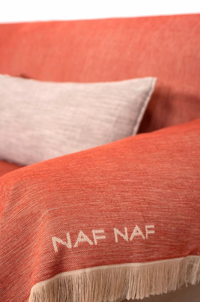 Βιοκαρπέτ Home Naf-Naf Highline Ριχτάρι Πολυθρόνας Terra 180x180cm 358-71 Biokarpet Home Naf-Naf Highline Rixtari Poluthronas Terra 180x180cm 358-71