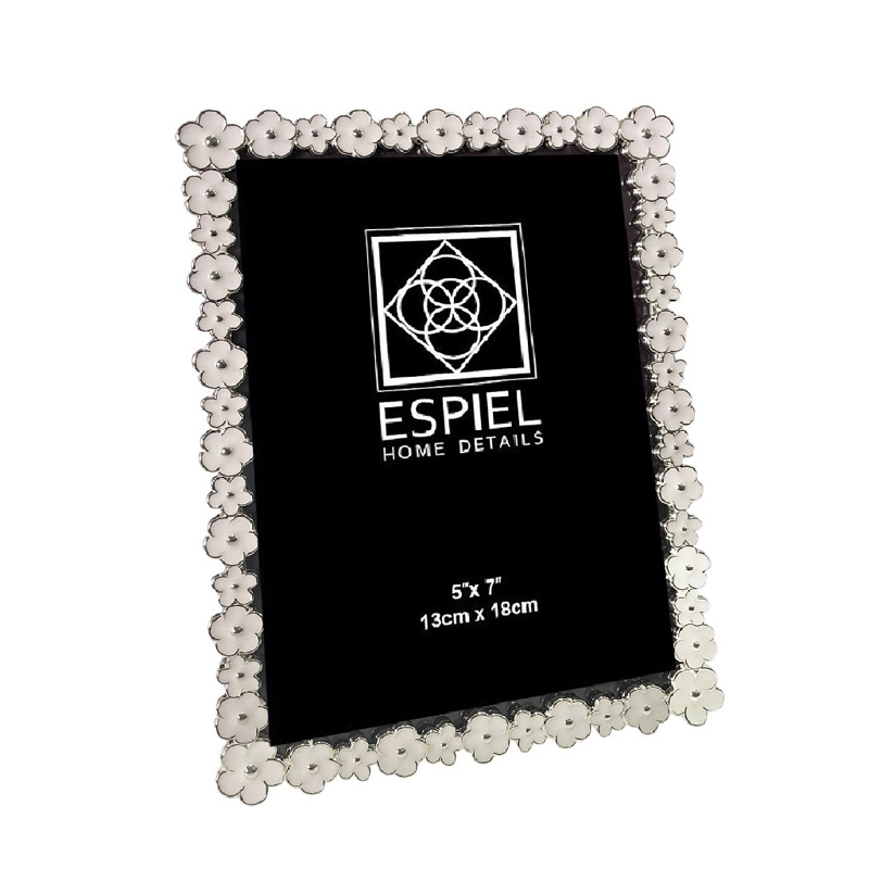 Espiel - ΣΗΜΑΝΤΙΚΟ: Σε περίπτωση διαφοράς τιμής από το κατάστημα ισχύει παντα και μόνο η τιμή του καταστήματος Κορνίζα Μεταλλική Ασημί/Λευκή 13x18cm FAM757 Espiel