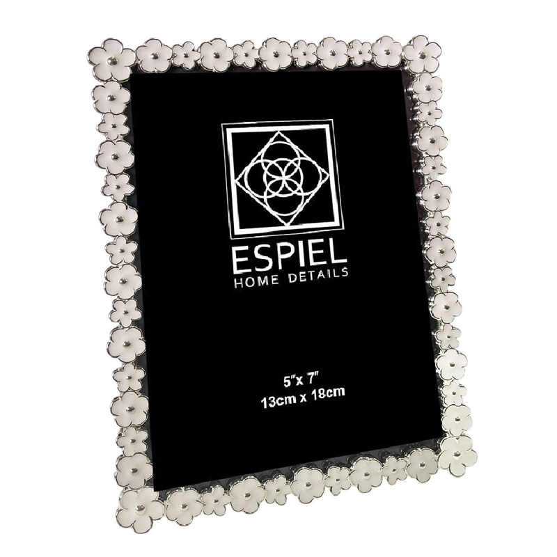 Espiel - ΣΗΜΑΝΤΙΚΟ: Σε περίπτωση διαφοράς τιμής από το κατάστημα ισχύει παντα και μόνο η τιμή του καταστήματος Κορνίζα Μεταλλική Ασημί/Λευκή 20x25cm FAM758 Espiel