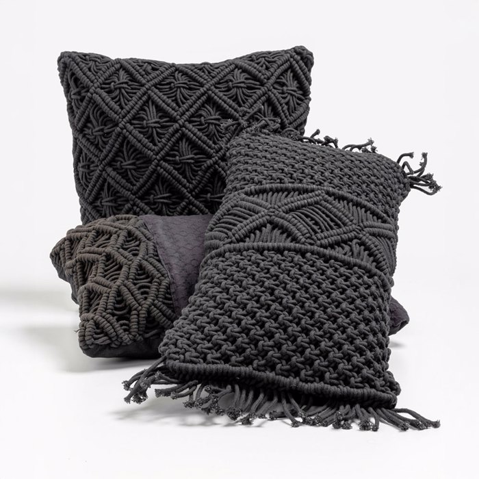 Liberta - Maison AL MANO Diakosmitiko Maxilari 45x45x5cm Bambaki Mavro Polyester 021669