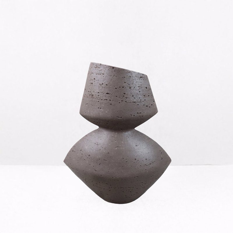 Διακοσμητικά Επιτραπέζια agiovlasitishome - ΣΗΜΑΝΤΙΚΟ: Σε περίπτωση διαφοράς τιμής από το κατάστημα ισχύει παντα και μόνο η τιμή του καταστήματος Liberta - Maison LOOMA II Βάζο Resin Καφέ Σκούρο 28.5x1