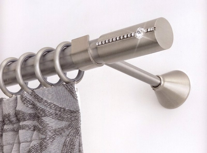 Guy Laroche - ΣΗΜΑΝΤΙΚΟ: Σε περίπτωση διαφοράς τιμής από το κατάστημα ισχύει παντα και μόνο η τιμή του καταστήματος Κουρτινόξυλο Bianco Strass φ25 inox by Guy Laroche