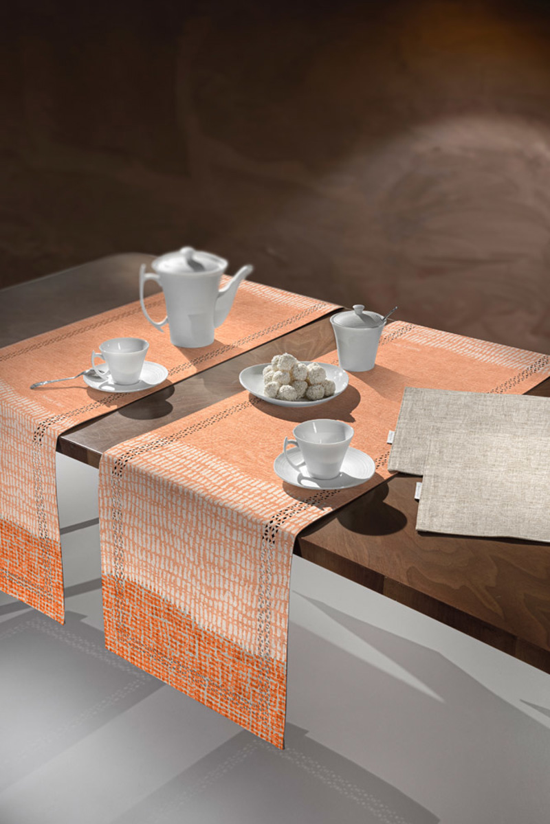 Saint Clair - ΣΗΜΑΝΤΙΚΟ: Σε περίπτωση διαφοράς τιμής από το κατάστημα ισχύει παντα και μόνο η τιμή του καταστήματος SAINT CLAIR Runner 2033 Coral 40Χ160