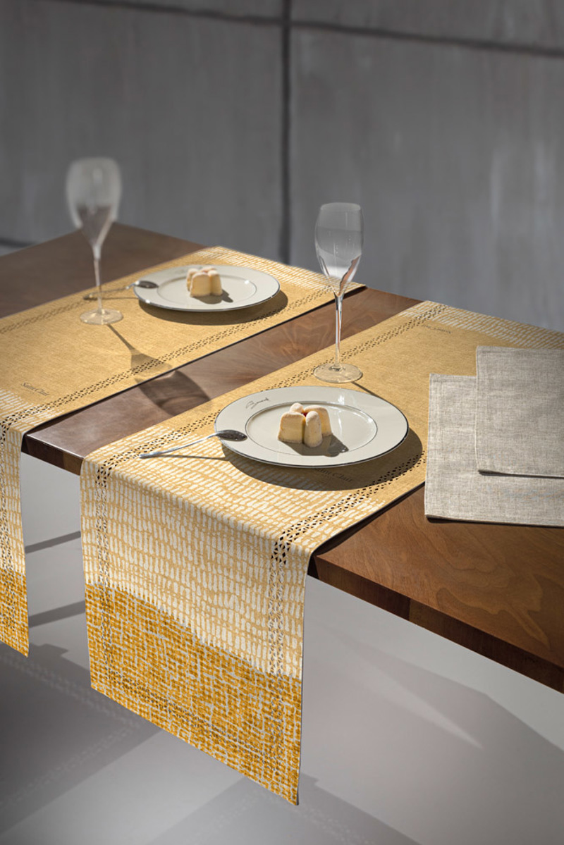 Τραπεζομάντηλα agiovlasitishome - ΣΗΜΑΝΤΙΚΟ: Σε περίπτωση διαφοράς τιμής από το κατάστημα ισχύει παντα και μόνο η τιμή του καταστήματος SAINT CLAIR Runner 2033 Curry 40Χ160