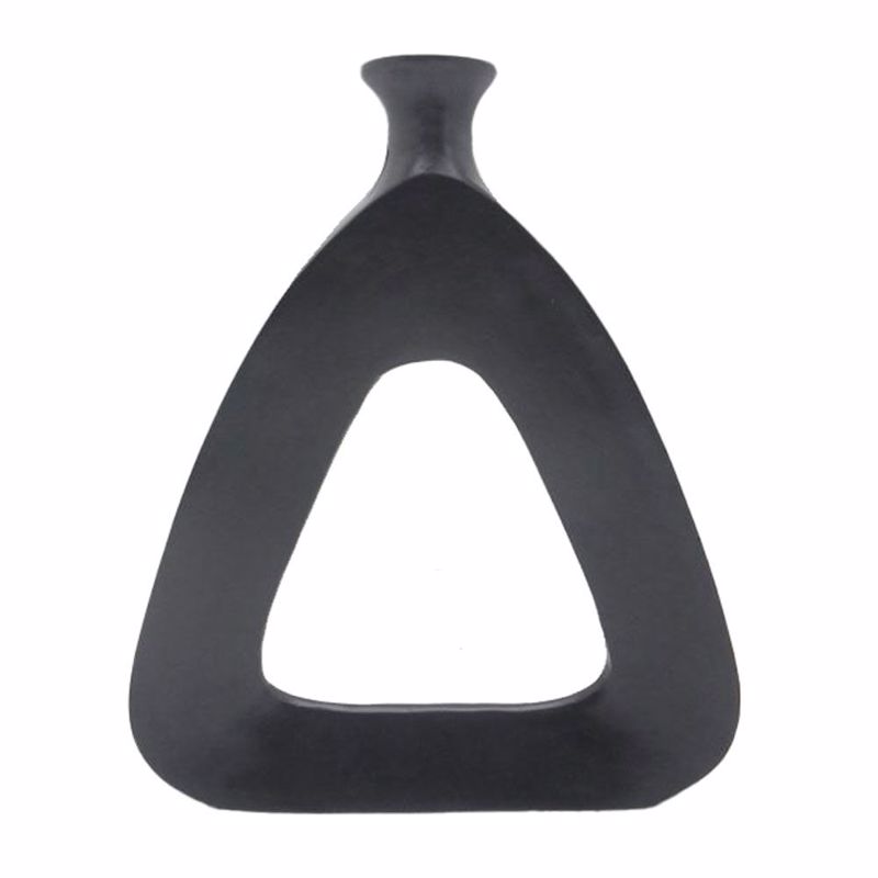 Διακοσμητικά Επιτραπέζια agiovlasitishome - ΣΗΜΑΝΤΙΚΟ: Σε περίπτωση διαφοράς τιμής από το κατάστημα ισχύει παντα και μόνο η τιμή του καταστήματος InTheBox - Maison ABSTRACT TRIANGLE Βάζο Αλουμινίου Μαύ