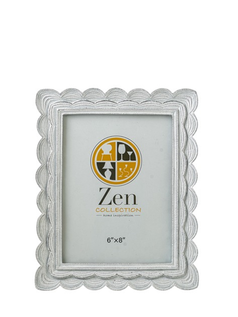 Zen Collection - ΣΗΜΑΝΤΙΚΟ: Σε περίπτωση διαφοράς τιμής από το κατάστημα ισχύει παντα και μόνο η τιμή του καταστήματος Zen Collection Κορνίζα Resin Λευκή/Ασημί Γιρλάντα 15x20